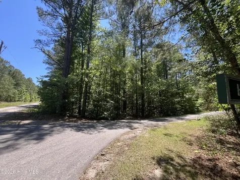 849 Hawthorne Drive Vass NC 28394