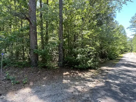849 Hawthorne Drive Vass NC 28394