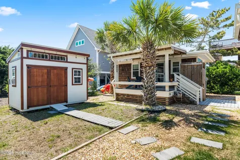 105 High Point Avenue Surf City NC 28445