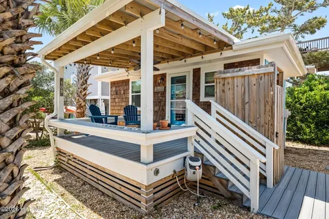 105 High Point Avenue Surf City NC 28445
