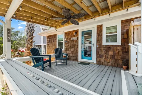 105 High Point Avenue Surf City NC 28445