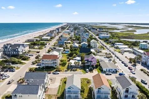 105 High Point Avenue Surf City NC 28445