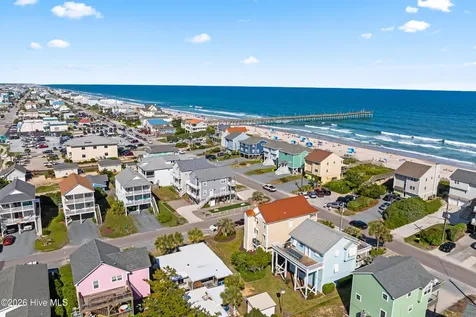 105 High Point Avenue Surf City NC 28445