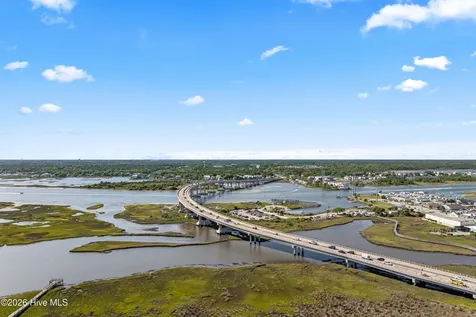 105 High Point Avenue Surf City NC 28445