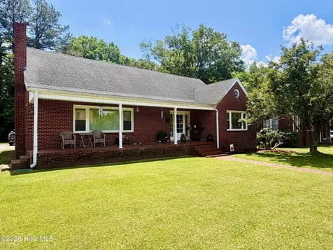 312 N West Street Ahoskie NC 27910