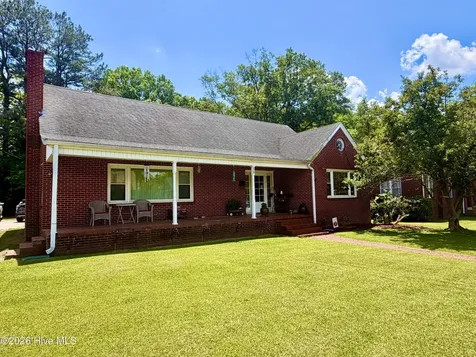 312 N West Street Ahoskie NC 27910