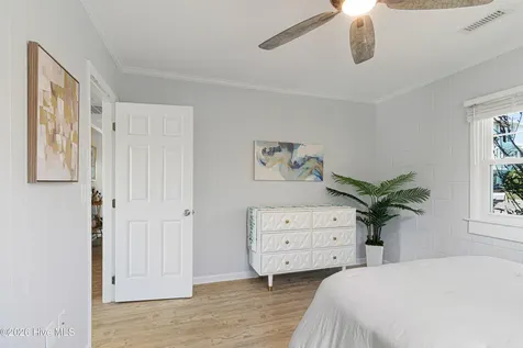 213 W Bogue Sound Drive Atlantic Beach NC 28512