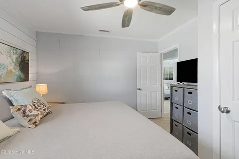 213 W Bogue Sound Drive Atlantic Beach NC 28512