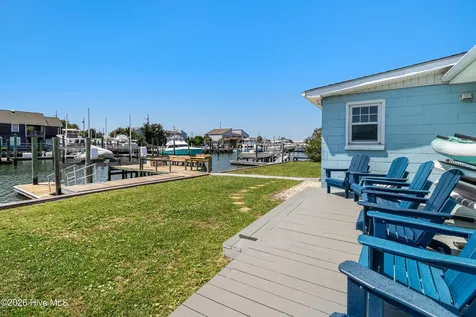 213 W Bogue Sound Drive Atlantic Beach NC 28512