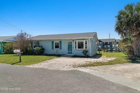 213 W Bogue Sound Drive Atlantic Beach NC 28512