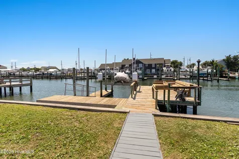 213 W Bogue Sound Drive Atlantic Beach NC 28512