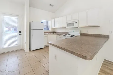 320 Hibiscus Way Wilmington NC 28412