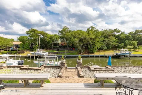 116 Beechwood Drive Pine Knoll Shores NC 28512
