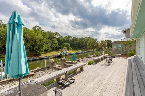 116 Beechwood Drive Pine Knoll Shores NC 28512