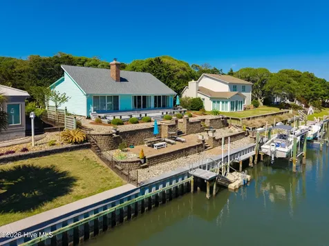 116 Beechwood Drive Pine Knoll Shores NC 28512