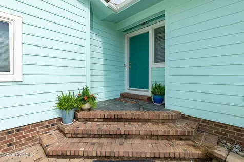 116 Beechwood Drive Pine Knoll Shores NC 28512