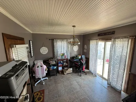 207 W Church Street Walstonburg NC 27888