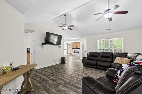 132 Forest Bluff Drive Jacksonville NC 28540