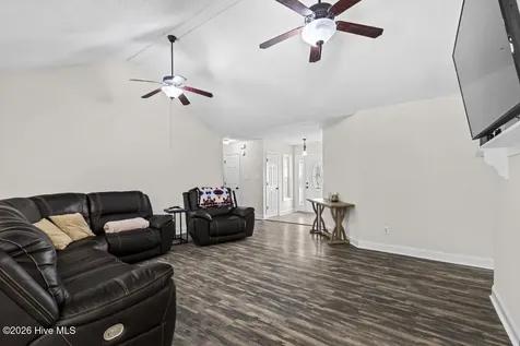 132 Forest Bluff Drive Jacksonville NC 28540