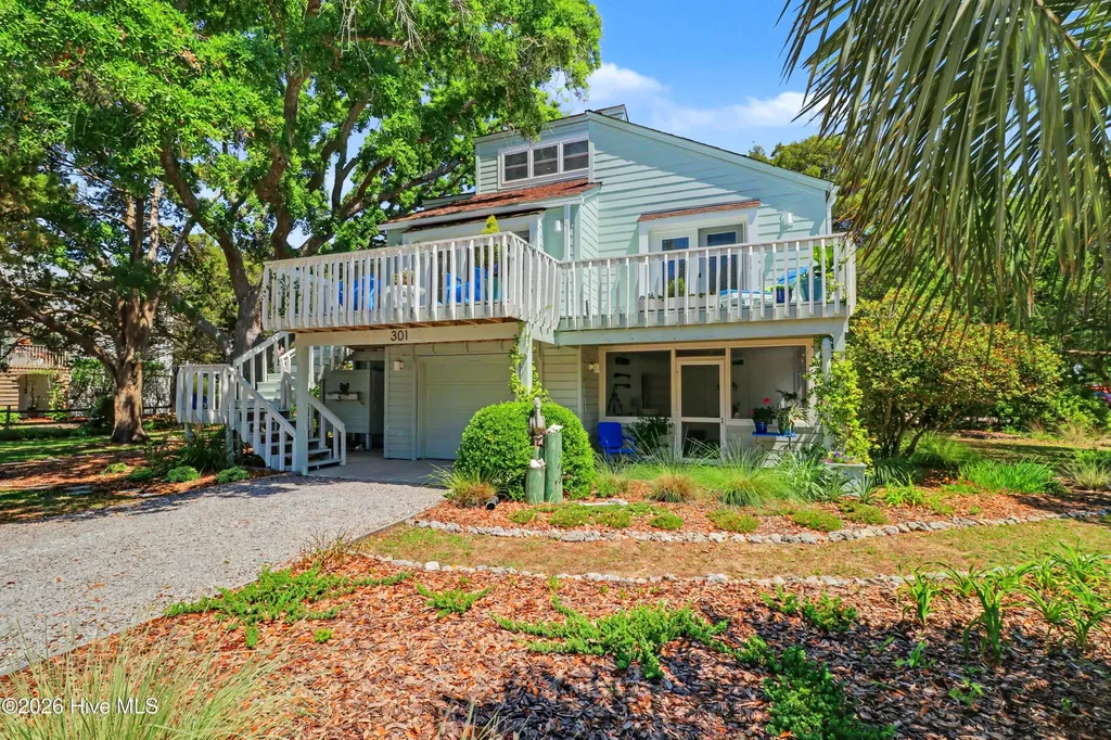 301 22nd Place E Oak Island NC 28465