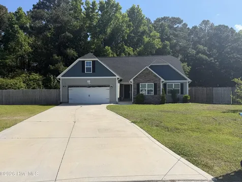 404 Christopher Columbus Terrace Jacksonville NC 28540