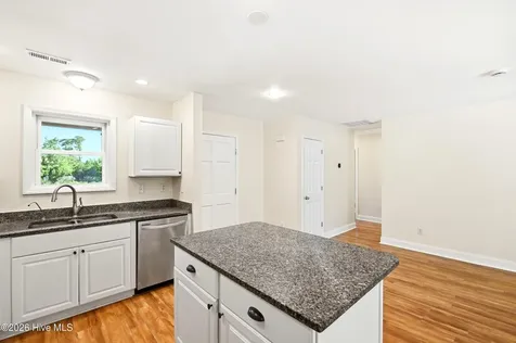 548 Manassas Drive Wilmington NC 28409