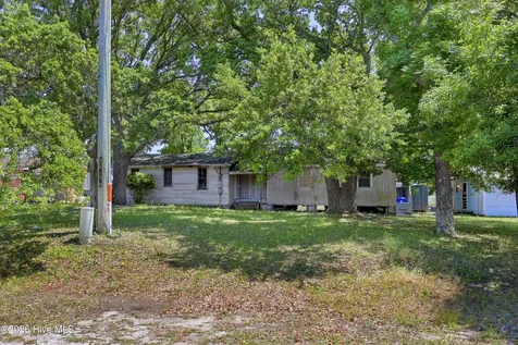470 Little Kinston Road Surf City NC 28445