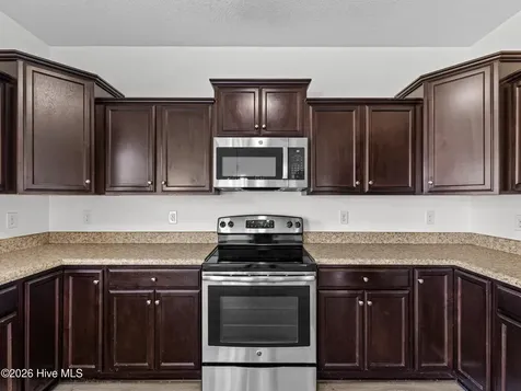 506 Ivory Court Jacksonville NC 28546