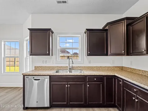 506 Ivory Court Jacksonville NC 28546