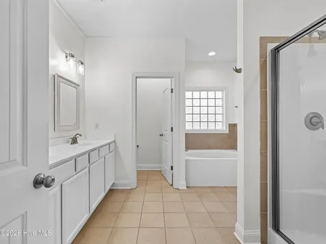506 Ivory Court Jacksonville NC 28546