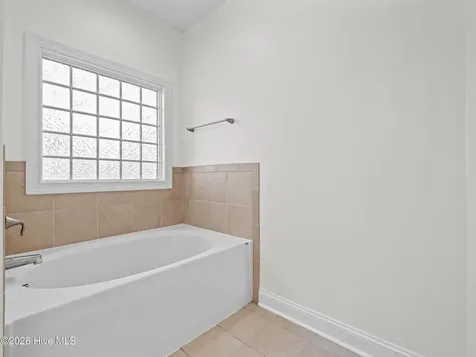 506 Ivory Court Jacksonville NC 28546