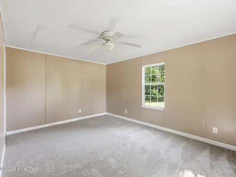 106 Mcclendon Court Richlands NC 28574