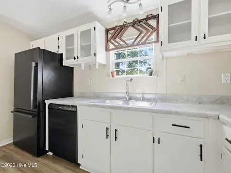 106 Mcclendon Court Richlands NC 28574