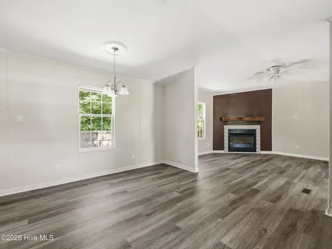 106 Mcclendon Court Richlands NC 28574
