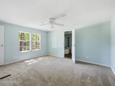 106 Mcclendon Court Richlands NC 28574