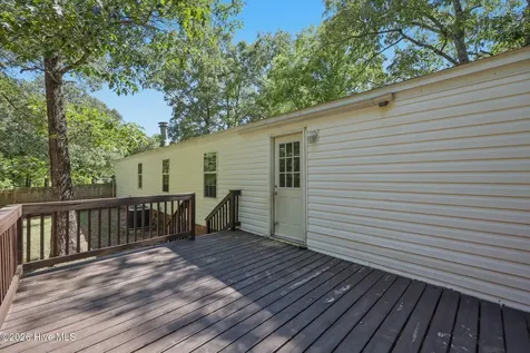106 Mcclendon Court Richlands NC 28574