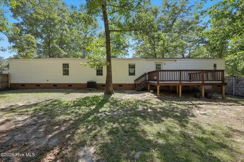 106 Mcclendon Court Richlands NC 28574