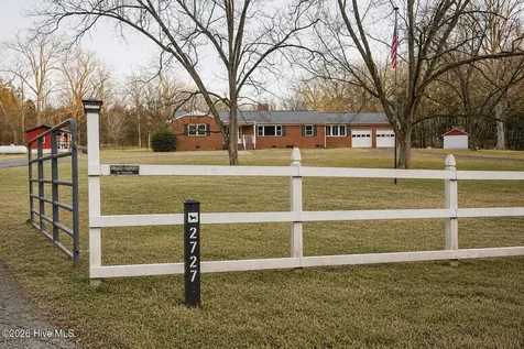 2727 North Moore Road Robbins NC 27325
