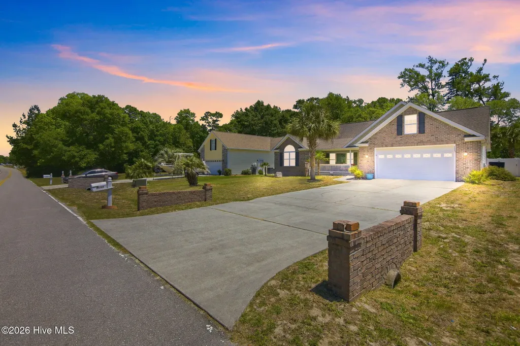 9099 Oak Ridge Plantation Drive SW Calabash NC 28467