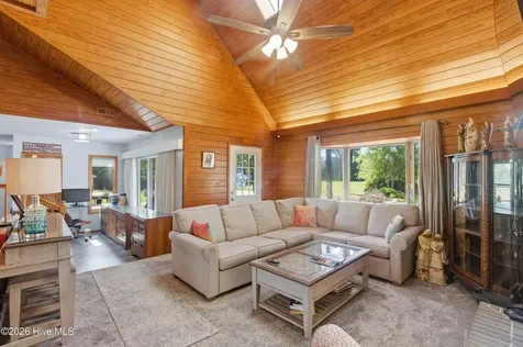 206 Spruce Drive Morehead City NC 28557