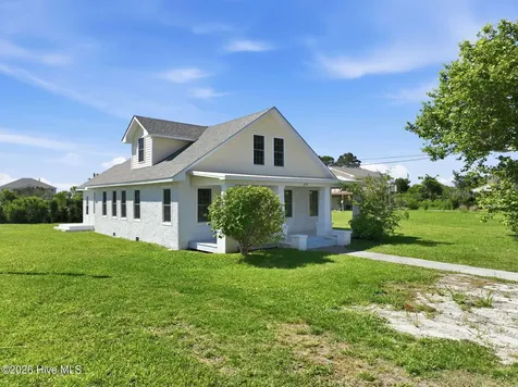 279 Goose Pond Road Marshallberg NC 28553