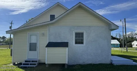 279 Goose Pond Road Marshallberg NC 28553