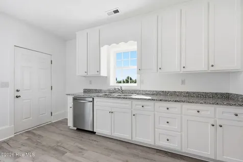 279 Goose Pond Road Marshallberg NC 28553