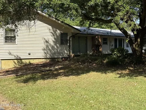 32 Dogwood Lane Whiteville NC 28472