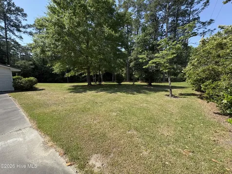 32 Dogwood Lane Whiteville NC 28472