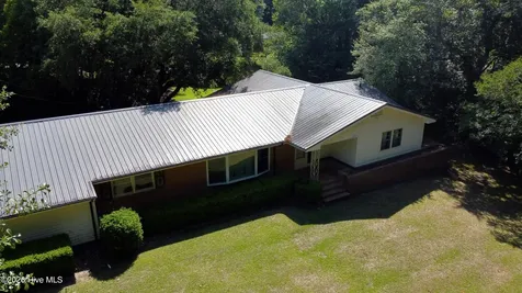 32 Dogwood Lane Whiteville NC 28472