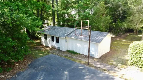 32 Dogwood Lane Whiteville NC 28472