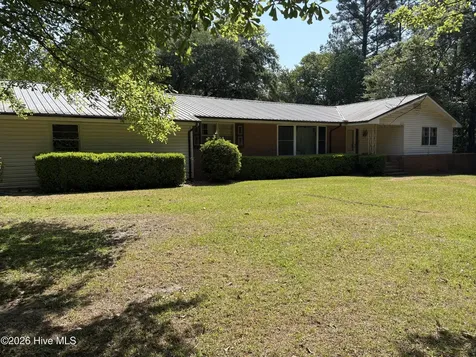32 Dogwood Lane Whiteville NC 28472