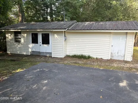 32 Dogwood Lane Whiteville NC 28472