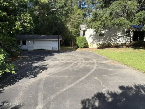 32 Dogwood Lane Whiteville NC 28472